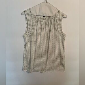 BANANA REPUBLIC SLEEVELESS TOP  -  SIZE XS